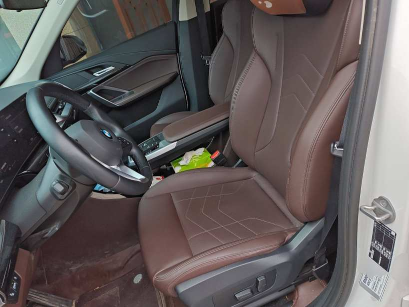 
								BMW X1 2023 sDrive20Li X full									