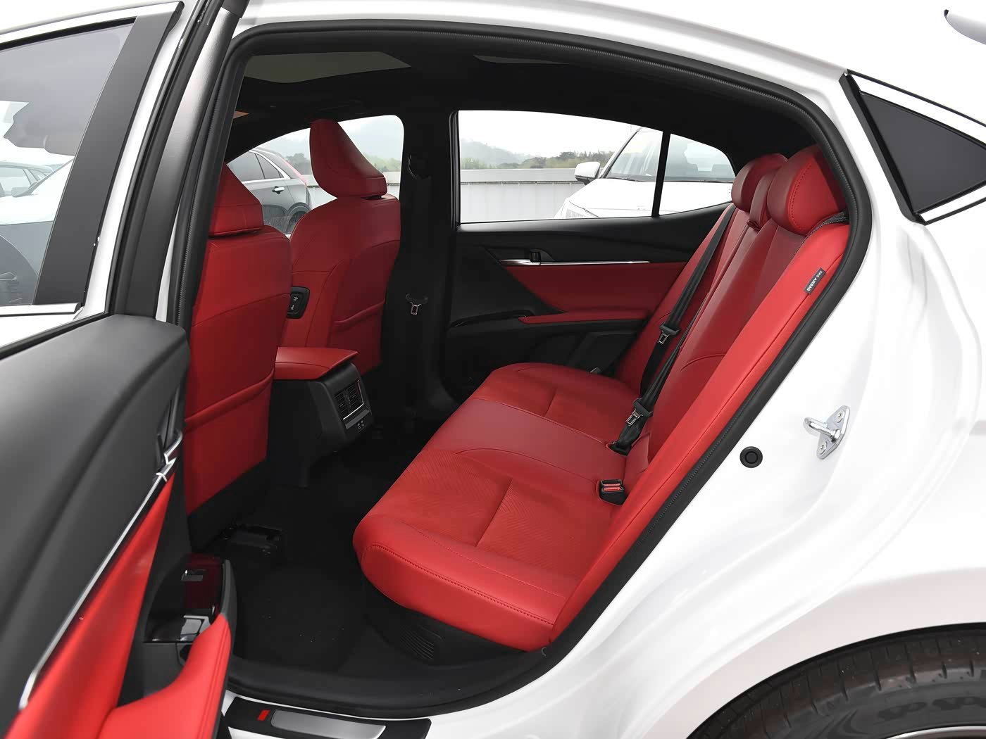 								Toyota Camry 2026 Hybrid 2.0HXS Sports Plus+Seats,Driving Assistance Package full									