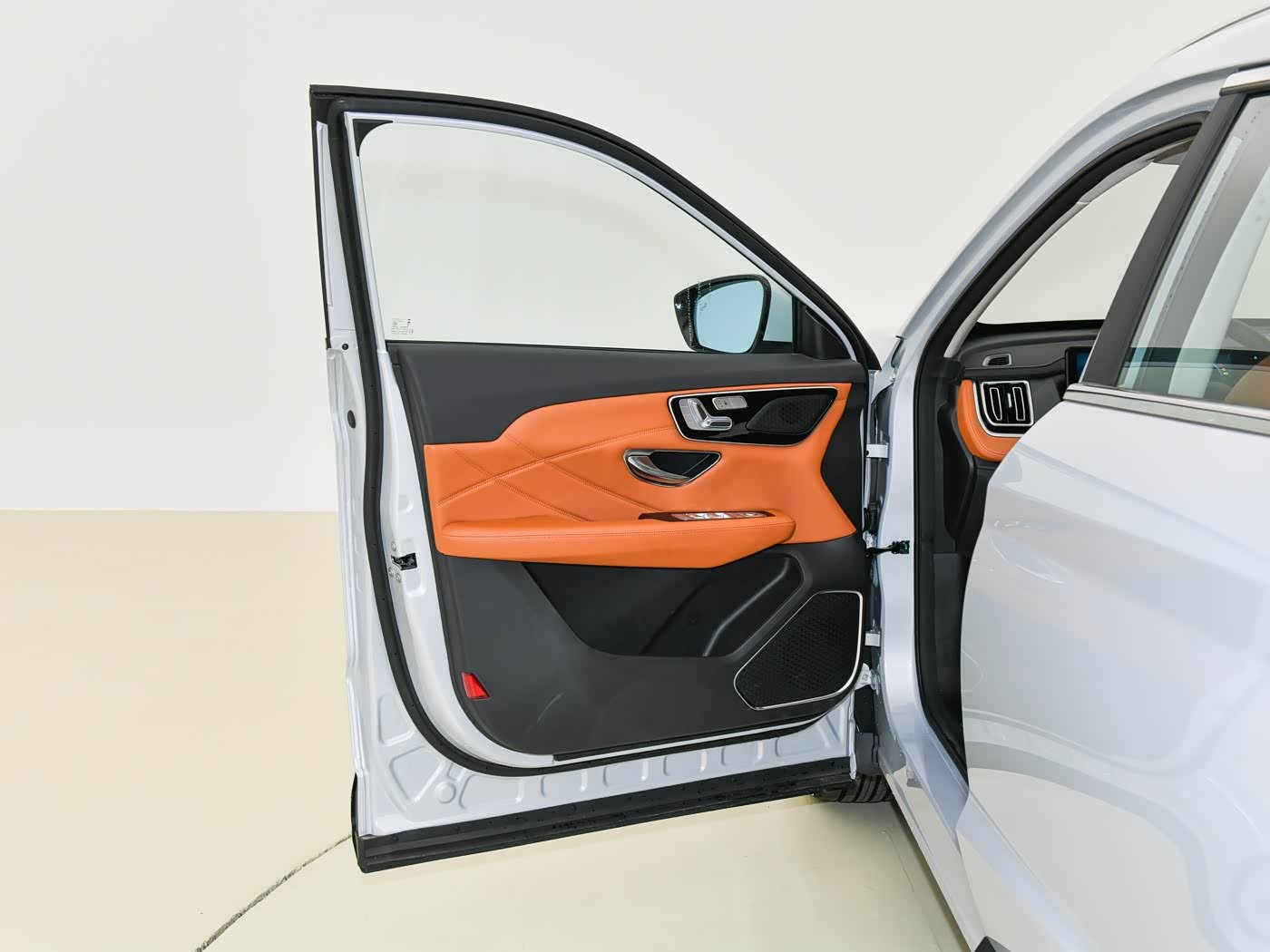 								Jetour X70Plus 1.5T Global Version 7-seat full									