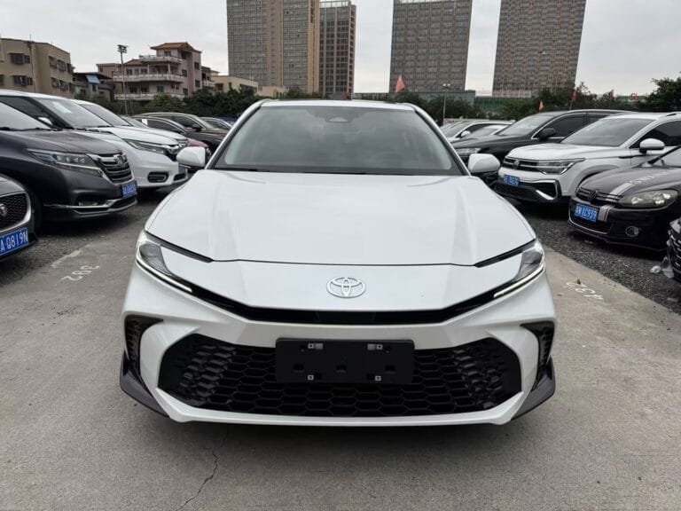 2025 Toyota Camry Hybrid 2.0HSE Sport Lite Edition