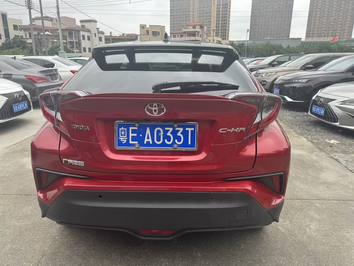 								2018 Toyota C-HR 2.0L Luxury Edition National V full									