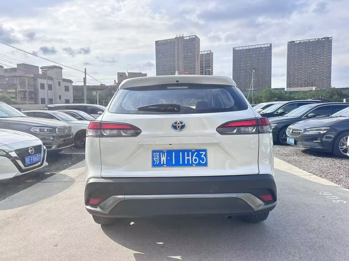 								2023 Toyota Frontlander 2.0L Intelligent Hybrid Luxury Edition full									