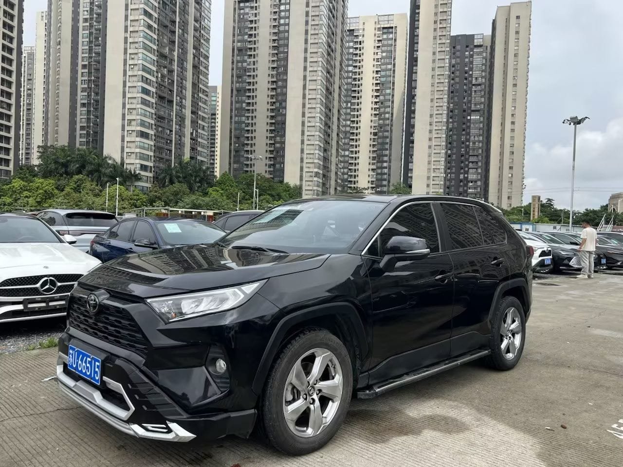 								2020 Toyota RAV4 Rongfang 2.0L CVT FWD Premium Edition full									