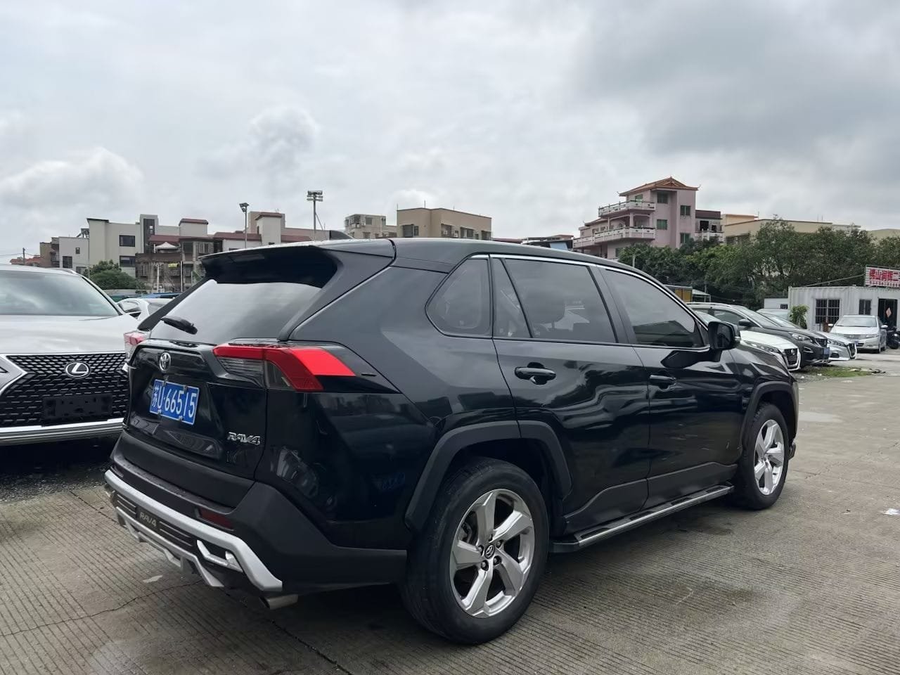 								2020 Toyota RAV4 Rongfang 2.0L CVT FWD Premium Edition full									