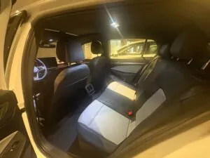 VW Golf 2025 300 TSI R-line