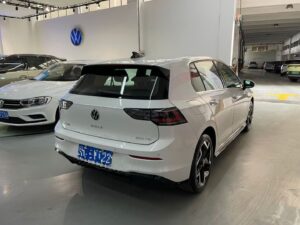 VW Golf 2025 300 TSI R-line