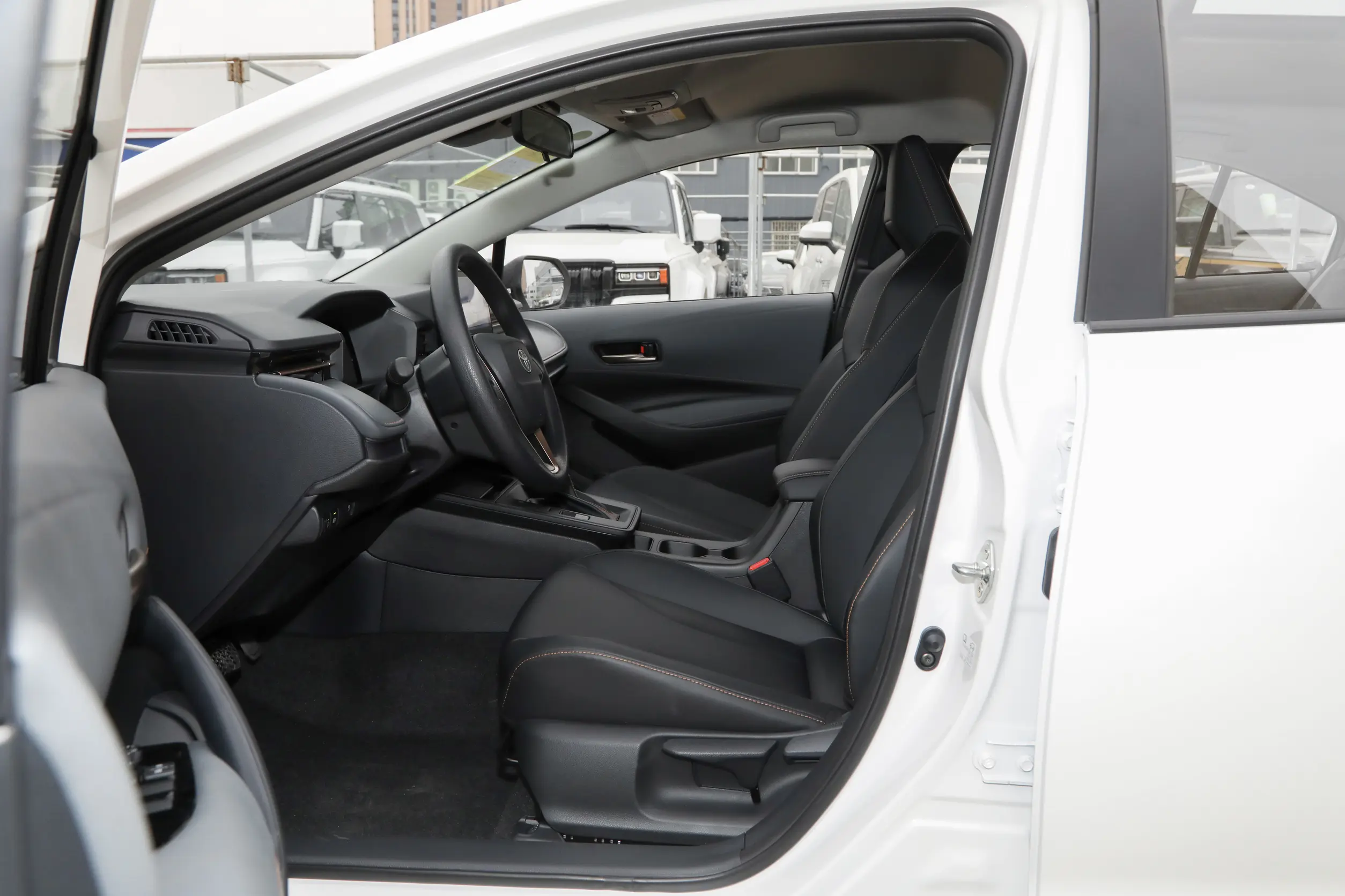 								Toyota Corolla 2026 Hybrid 1.8L Pionner full									