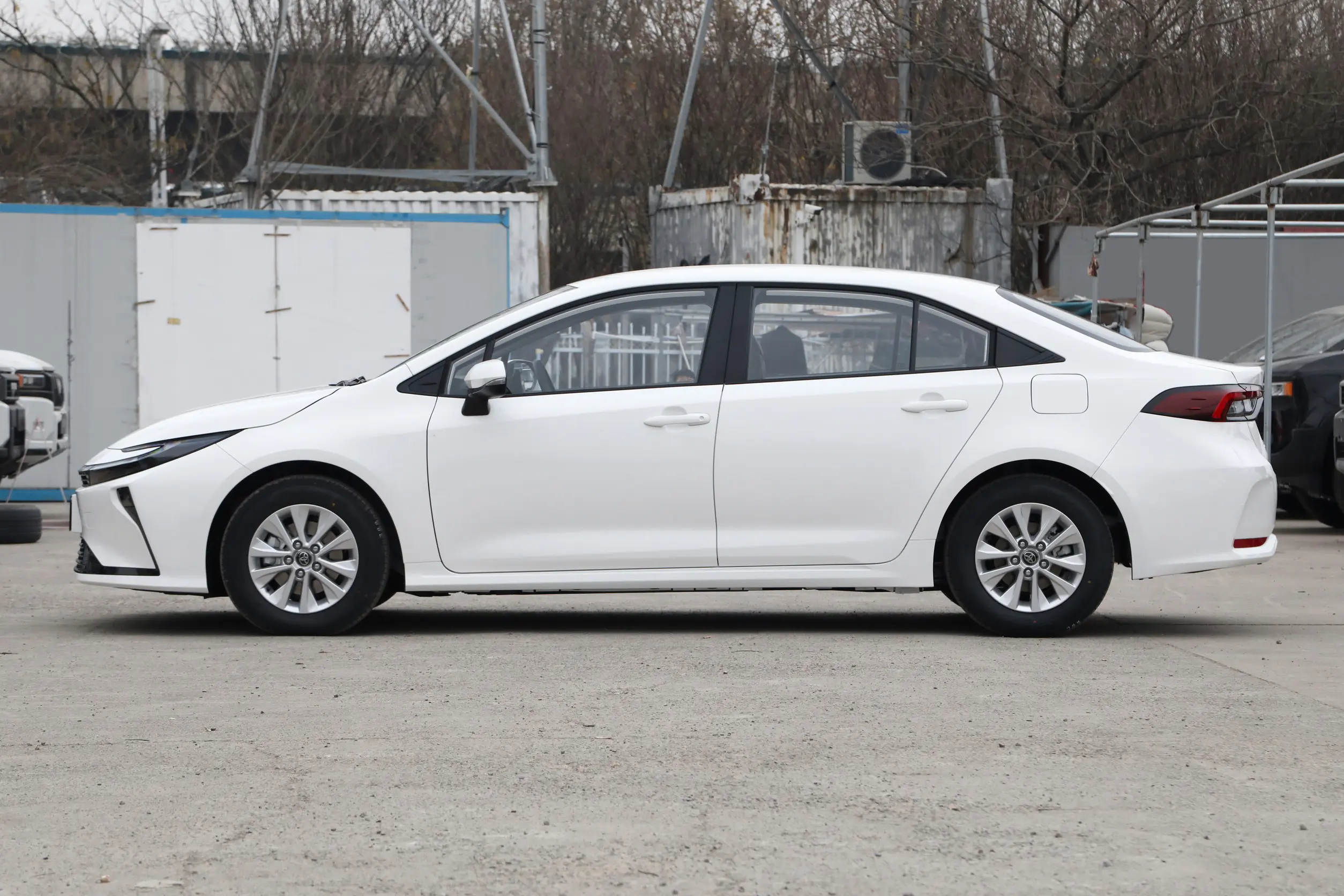 								Toyota Corolla 2026 Hybrid 1.8L Pionner full									