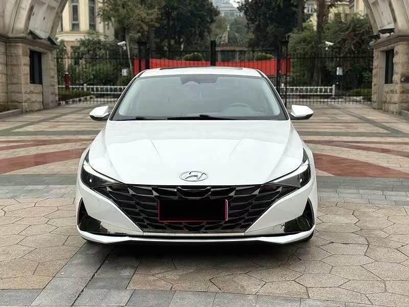 								Hyundai Elantra 2024 1.5L Premium full									
