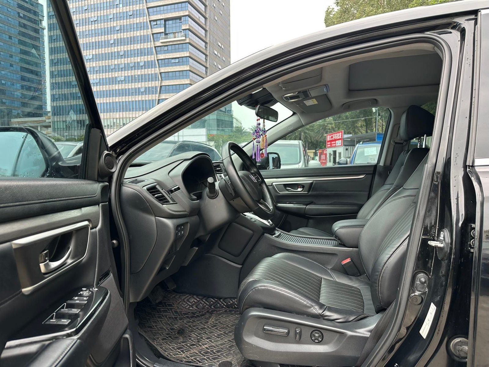 								2022 Honda Breeze 2.0L e:PHEV Luxury Trim full									