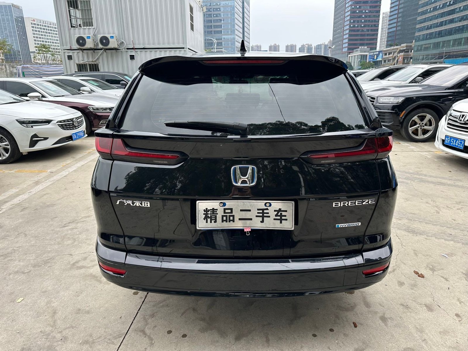 								2022 Honda Breeze 2.0L e:PHEV Luxury Trim full									