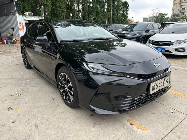 2024 Toyota Camry Hybrid 2.0 Luxury