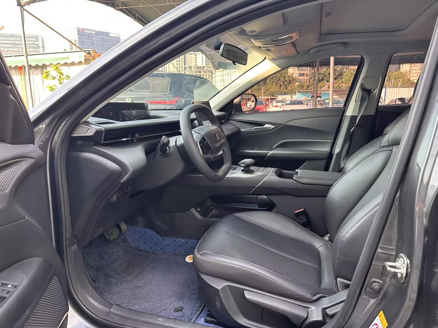 								2023 Changan UNI-V 1.5T Smart Pilot Version full									