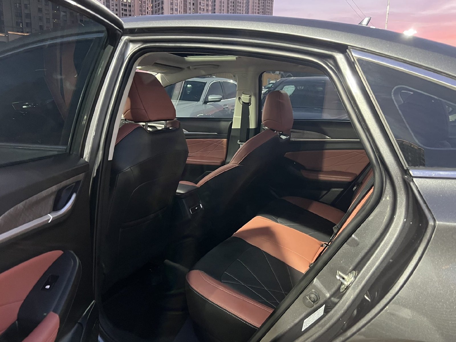 								Changan Yidong 2024 PLUS BlueCore NE 1.4T GDI DCT High Energy Edition full									