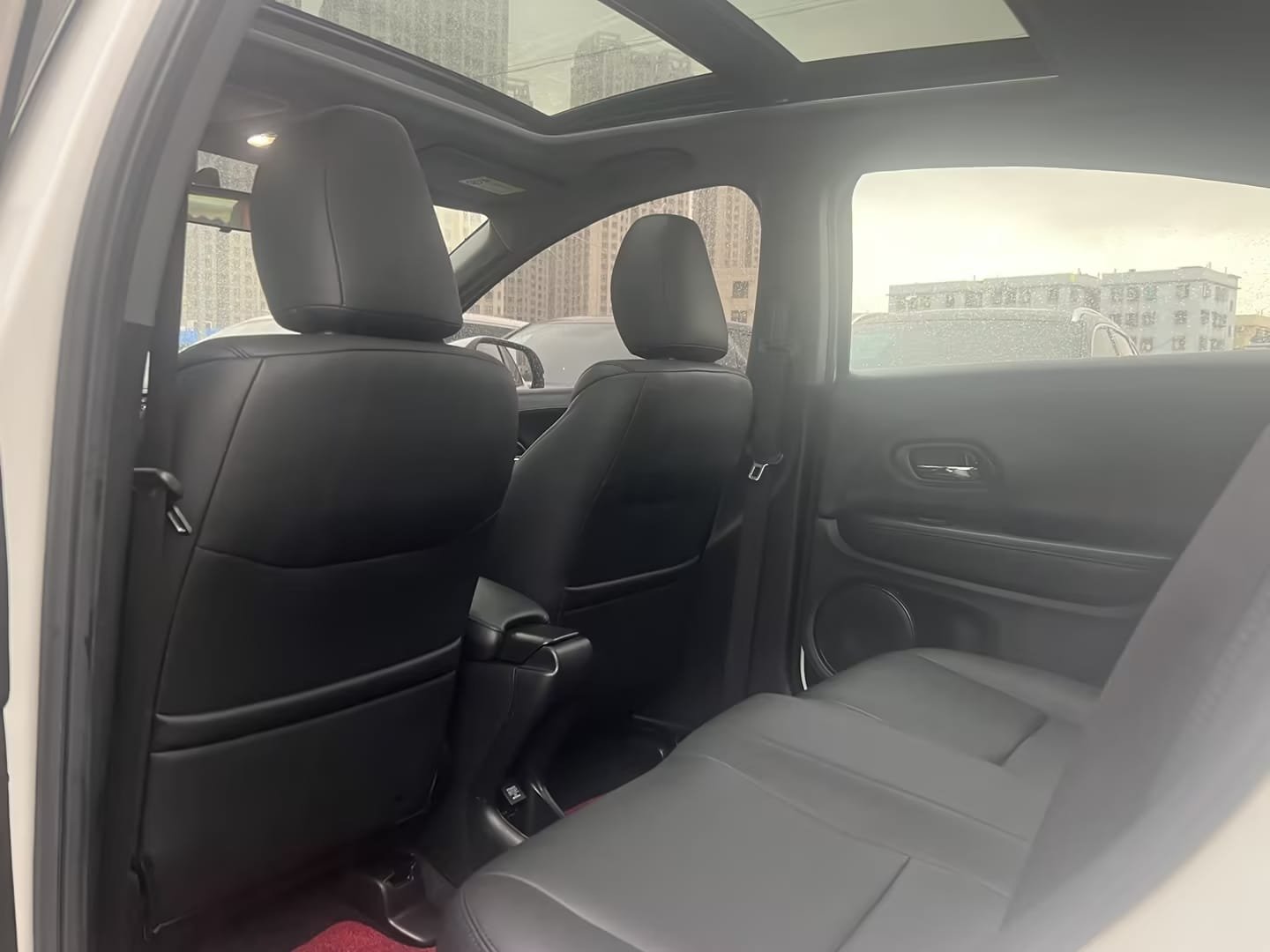 								Honda XR-V 2021 220TURBO CVT Luxury Edition full									