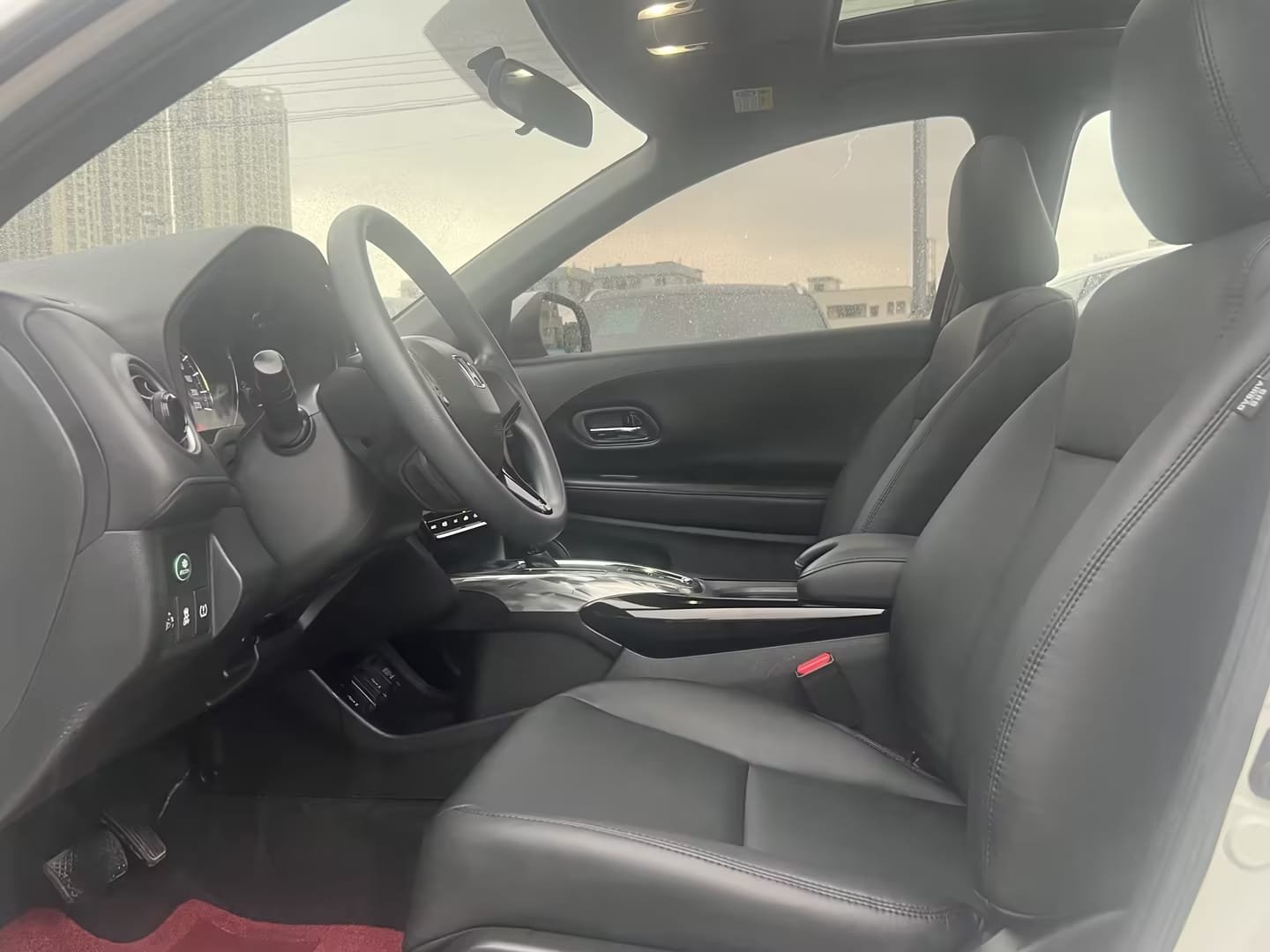 								Honda XR-V 2021 220TURBO CVT Luxury Edition full									
