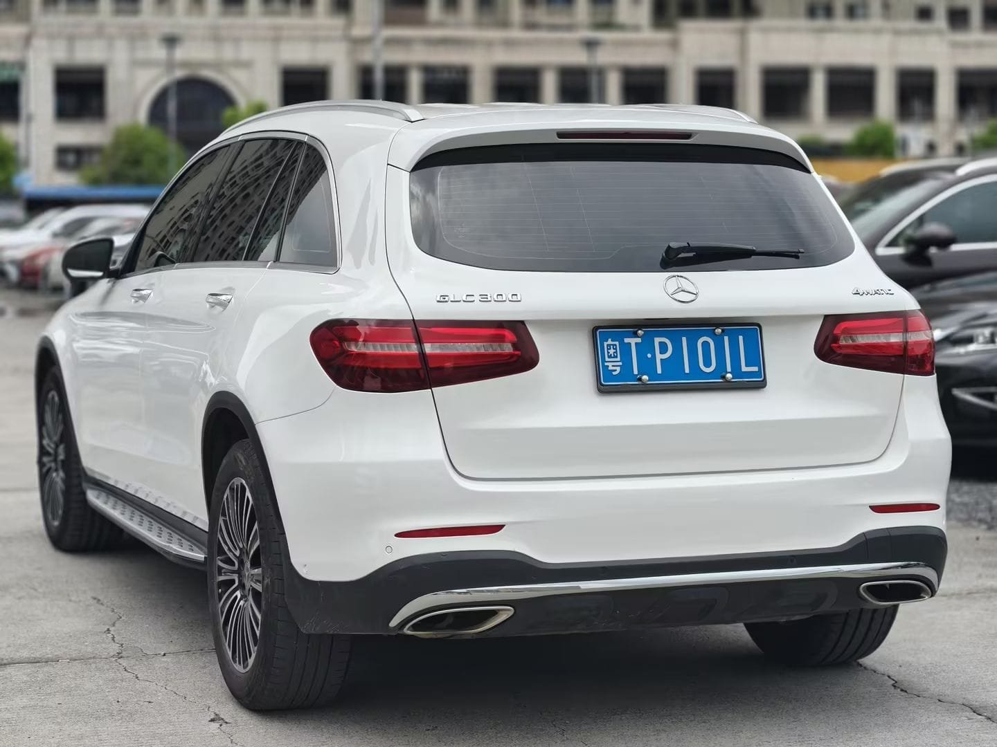 								2019 Mercedes-Benz GLC-Class GLC 260 L 4MATIC Sport Edition full									