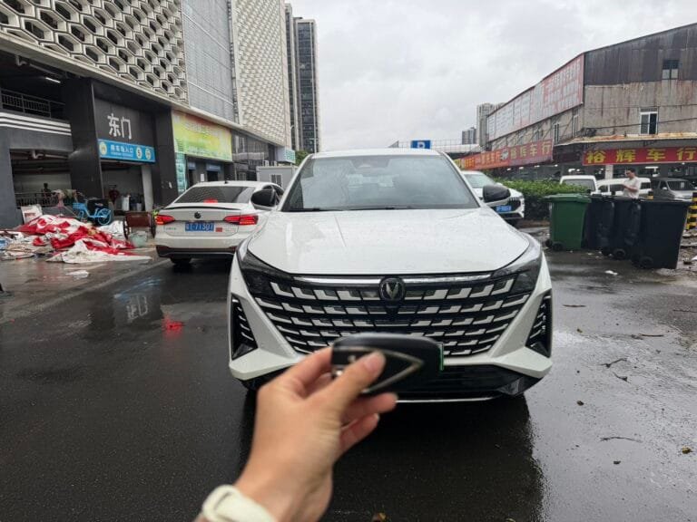2024 Changan UNI-Z Blue Whale iDD PHEV 1.5L E-CVT 125km Premium Version