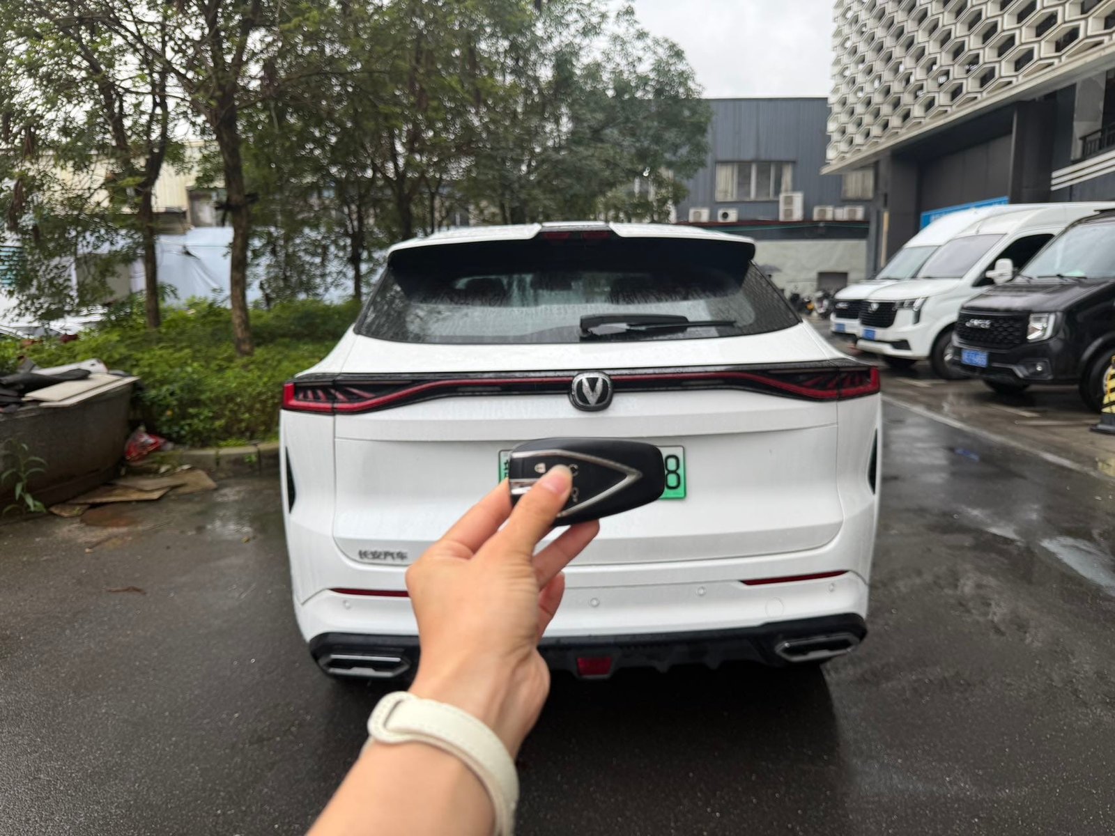 								2024 Changan UNI-Z Blue Whale iDD PHEV 1.5L E-CVT 125km Premium Version full									