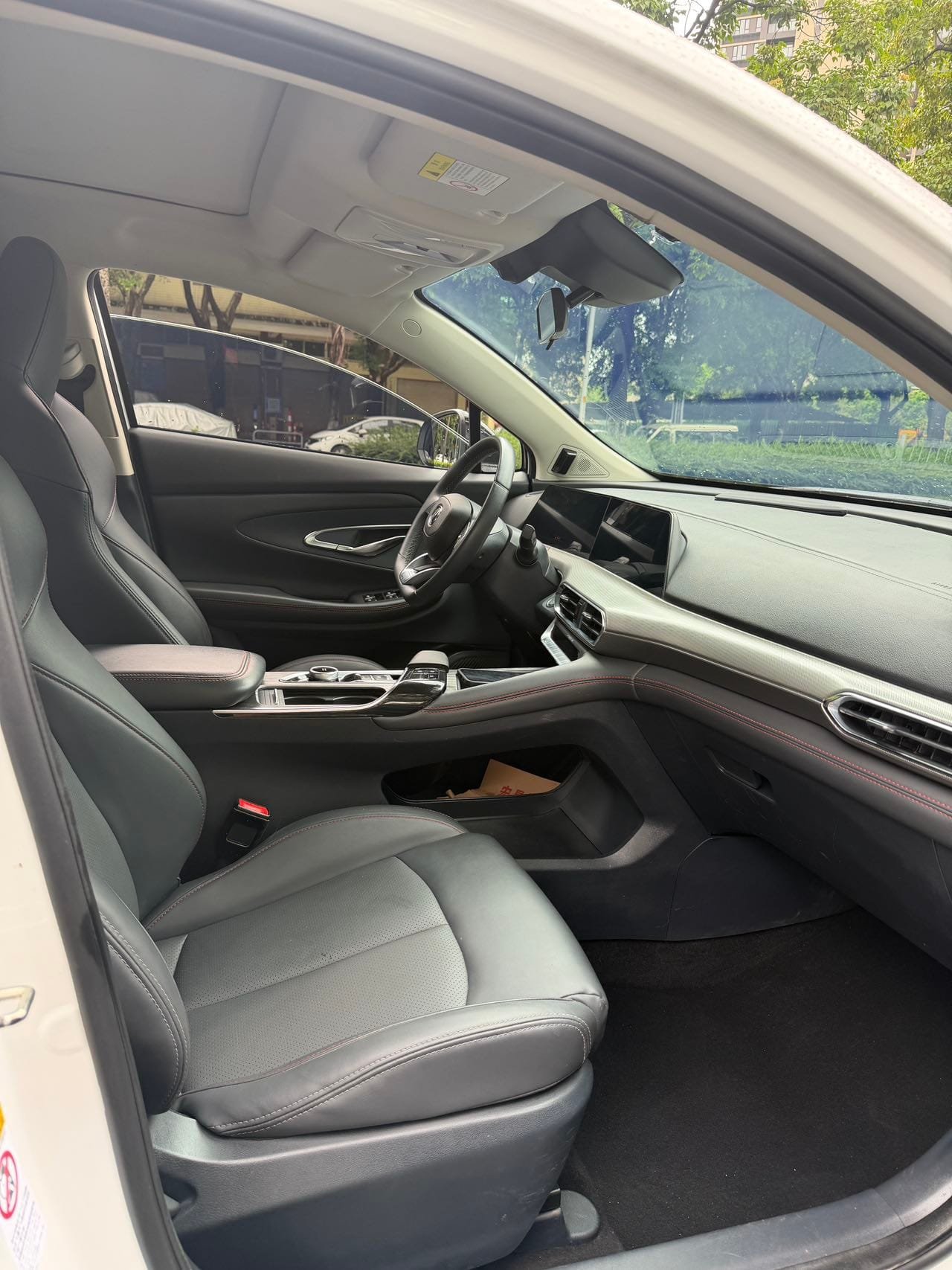 								2020 Changan UNI-T 1.5T Premium Edition full									