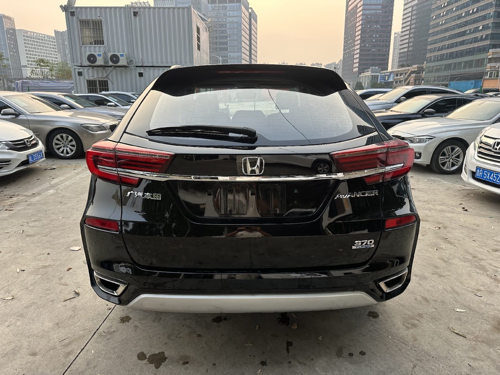 								2019 Honda Avancier 370TURBO 2WD Luxury Version full									
