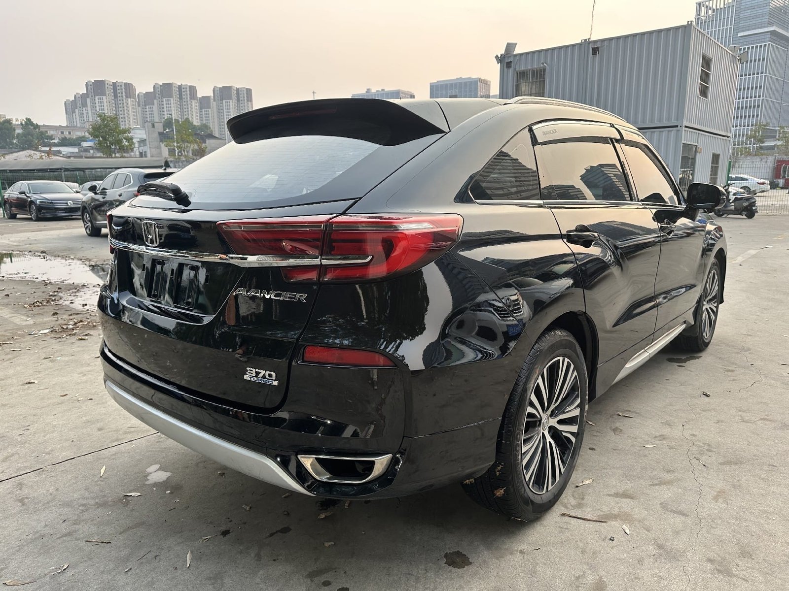 								2019 Honda Avancier 370TURBO 2WD Luxury Version full									