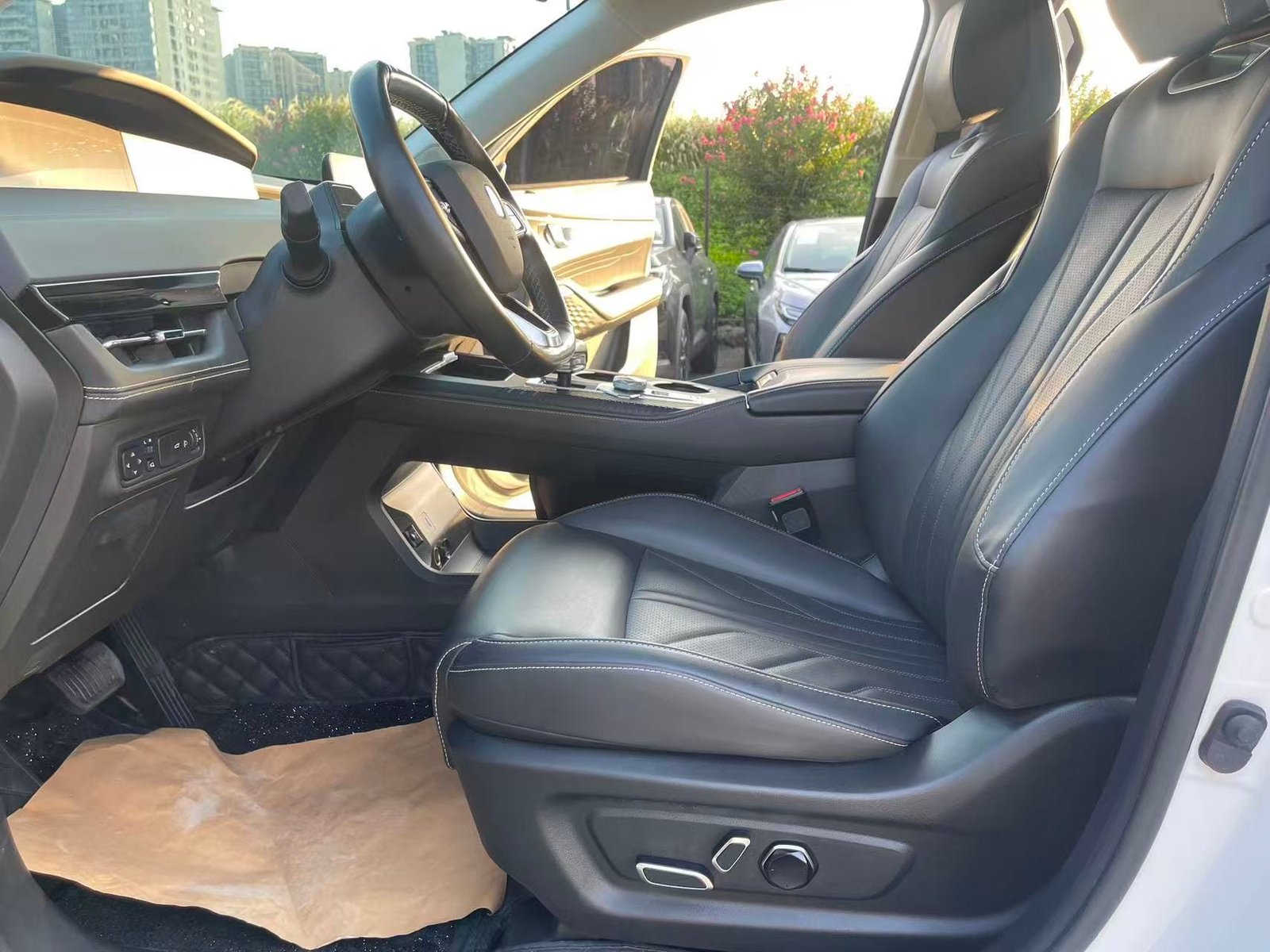 								2023 Changan UNI-K 2.0T 2WD Enjoy Version full									