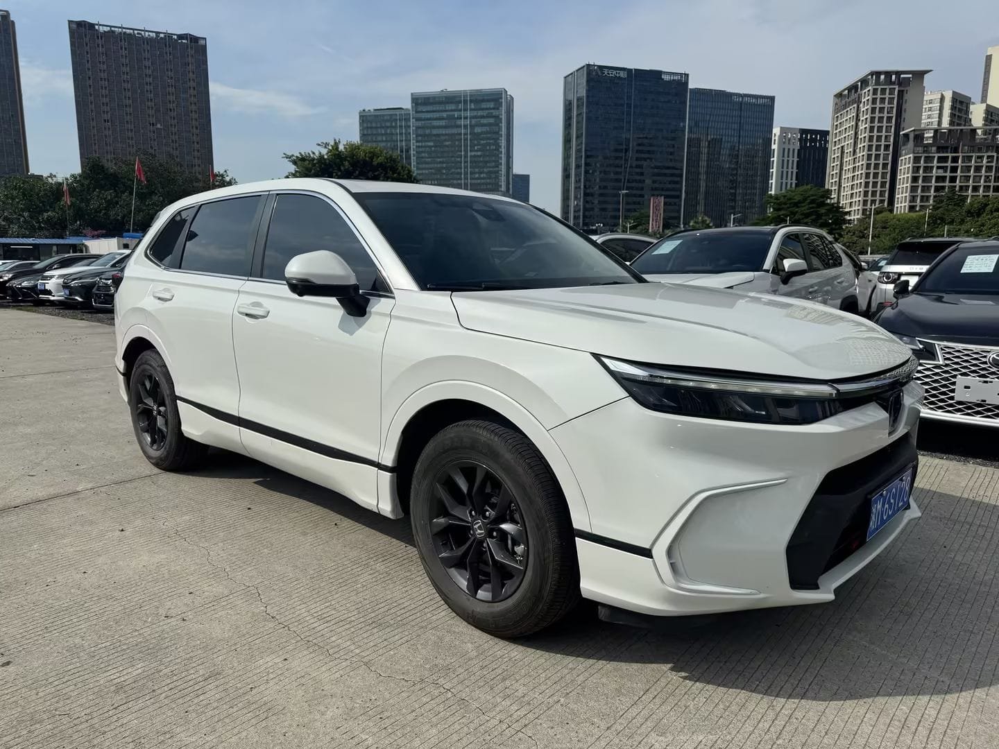 								2023 Honda Breeze 240TURBO 2WD Luxury 5-Seater full									