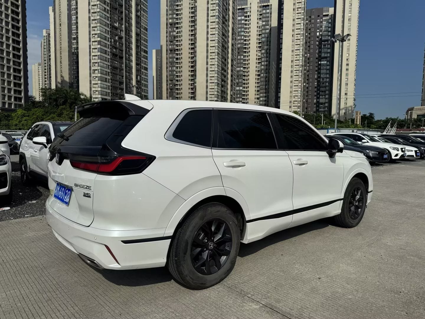 								2023 Honda Breeze 240TURBO 2WD Luxury 5-Seater full									