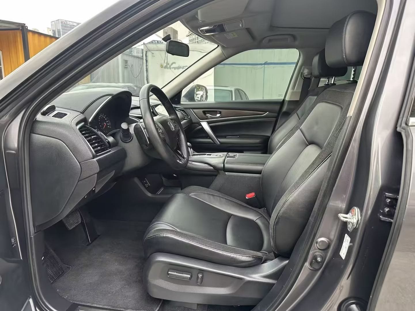 								2018 Honda Avancier 240TURBO 2WD Comfort Edition 5-Seater SUV full									