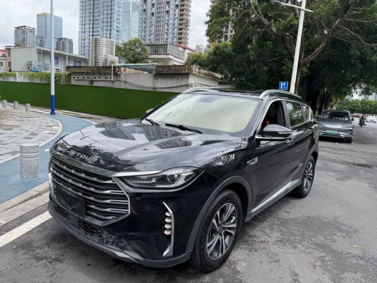 2021 Jetour X70 PLUS 1.6T DCT Sky Trim 7-Seater Midsize SUV