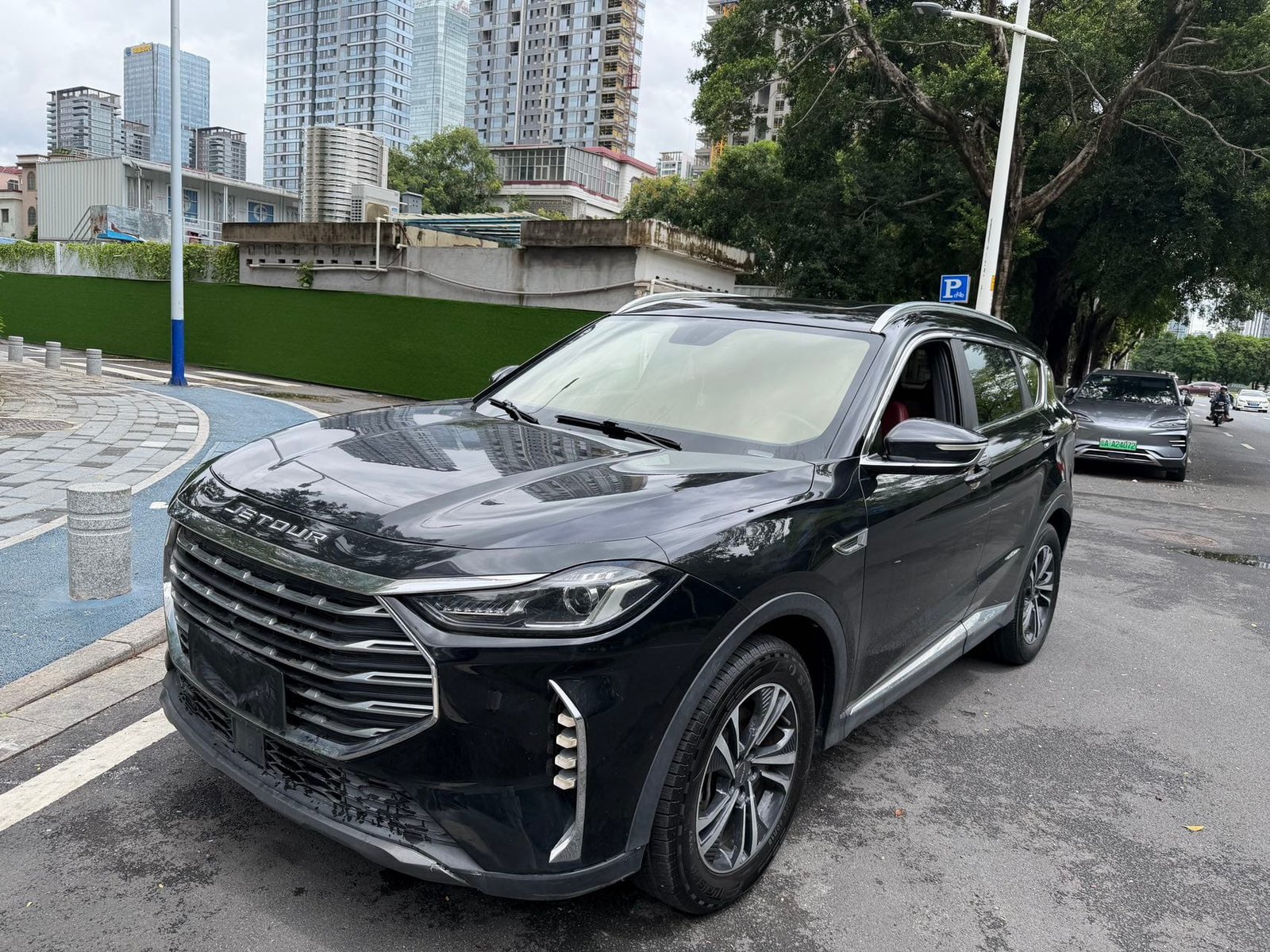 								2021 Jetour X70 PLUS 1.6T DCT Sky Trim 7-Seater Midsize SUV full									