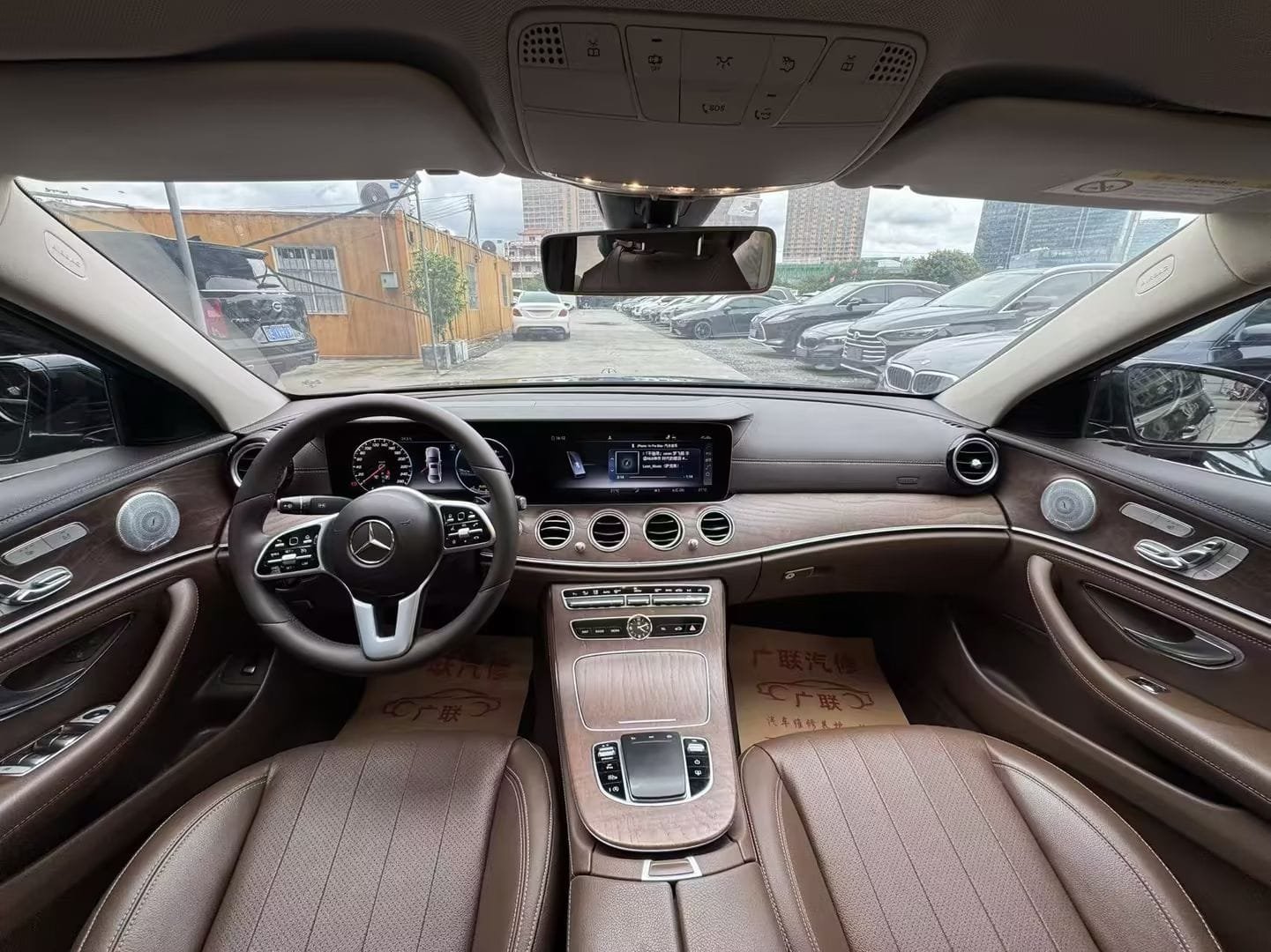 								2019 Mercedes-Benz E-Class E 300 L Luxury Edition full									