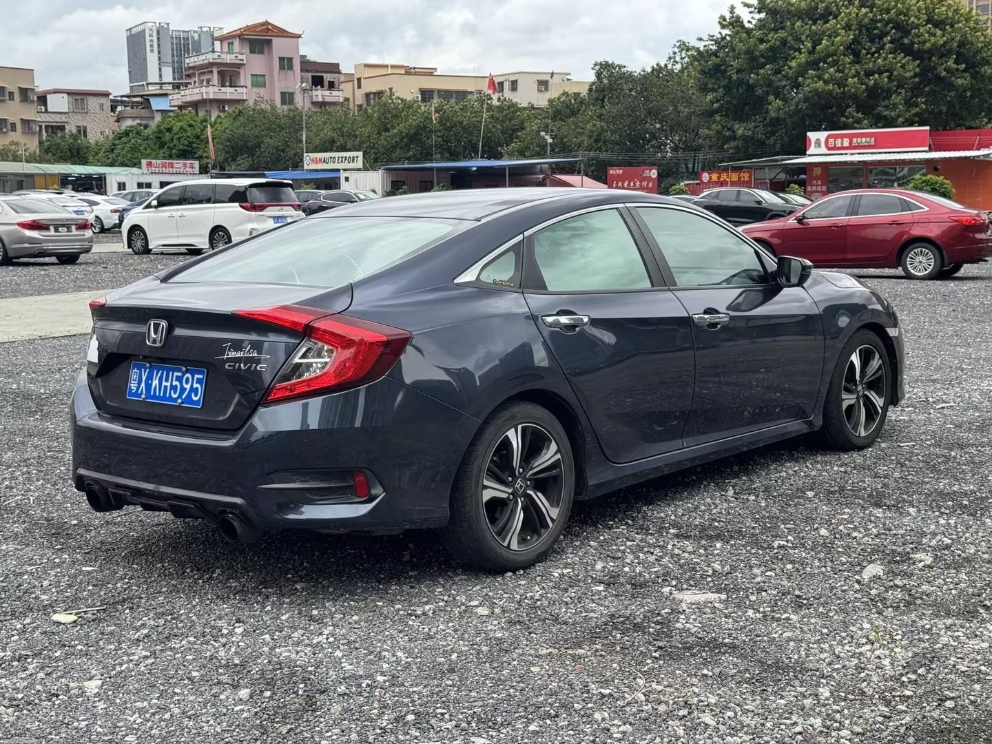								2017 Honda Civic 220TURBO CVT Premium Edition full									