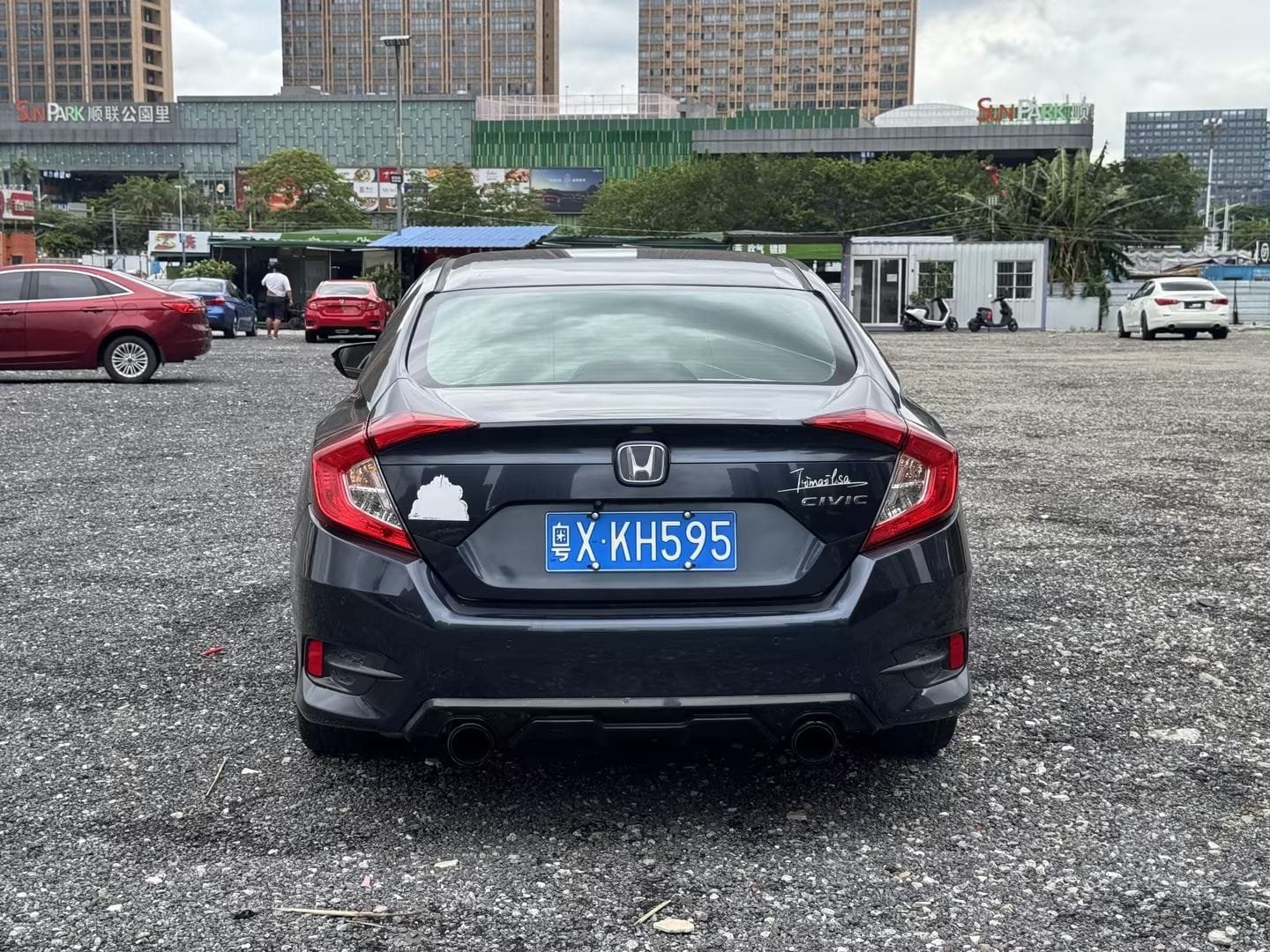 								2017 Honda Civic 220TURBO CVT Premium Edition full									