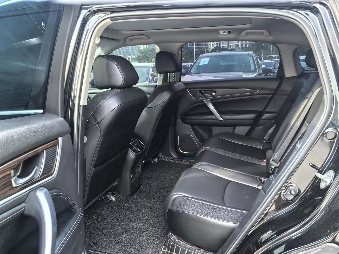 								2019 Honda Avancier 240TURBO FWD Luxury Edition full									