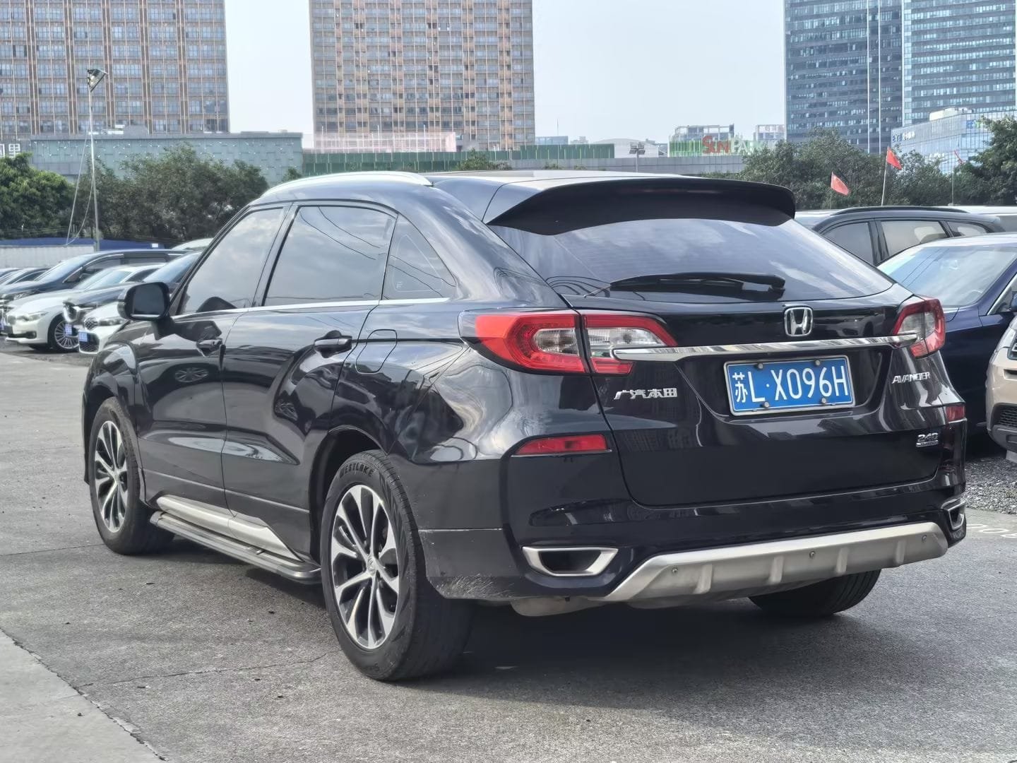 								2019 Honda Avancier 240TURBO FWD Luxury Edition full									