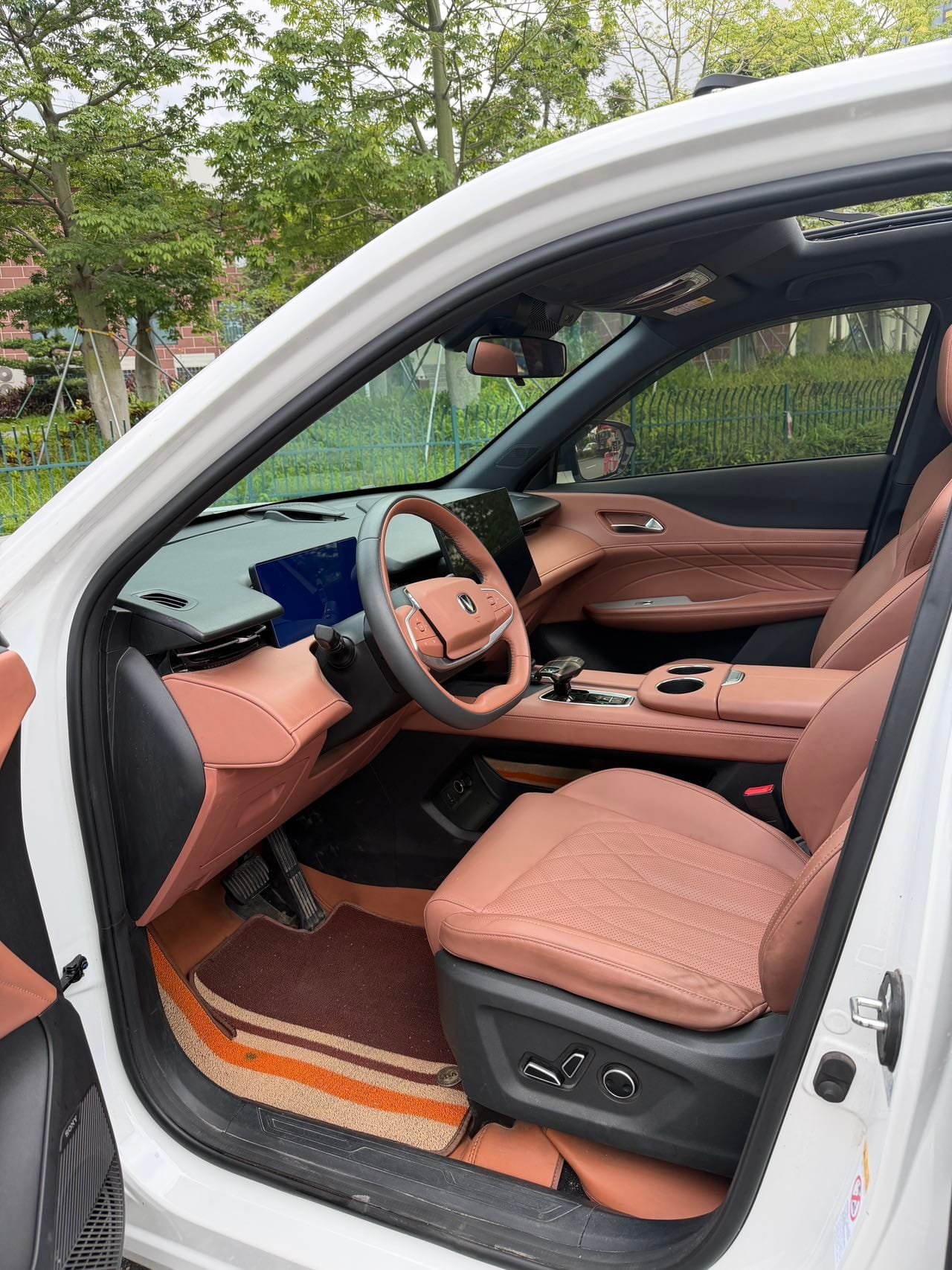 								2024 Changan UNI-Z Blue Whale iDD 1.5L E-CVT 125km Beyond Edition PHEV full									