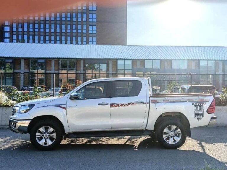 2019 Toyota Hilux 2.7 GCC Spec Automatic Double Cab
