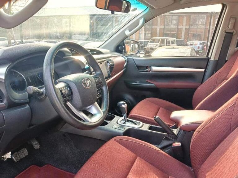 2019 Toyota Hilux 2.7 GCC Spec Automatic Double Cab
