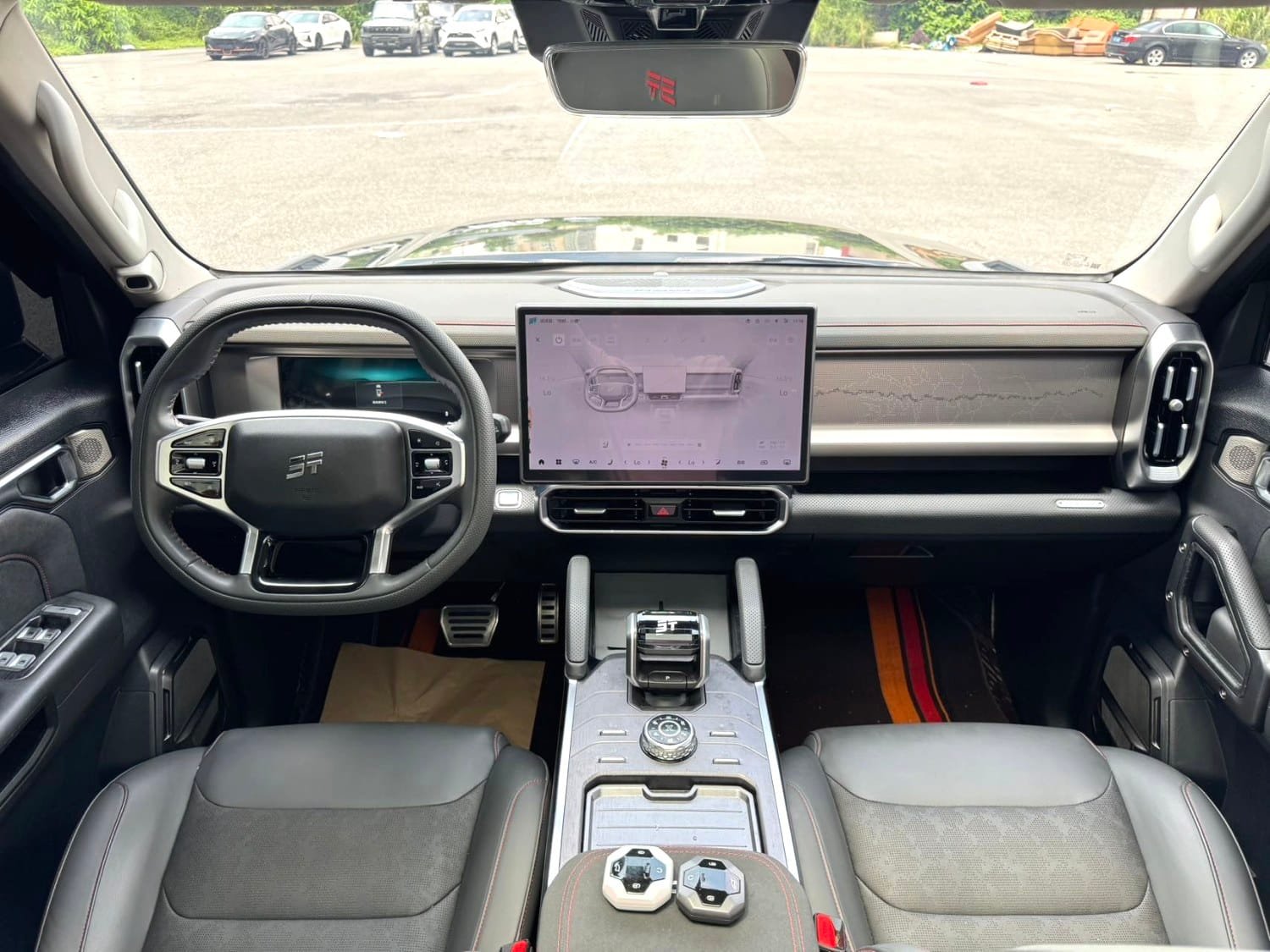 								2024 Jetour Traveler 2.0T 4WD Conquer Automatic full									