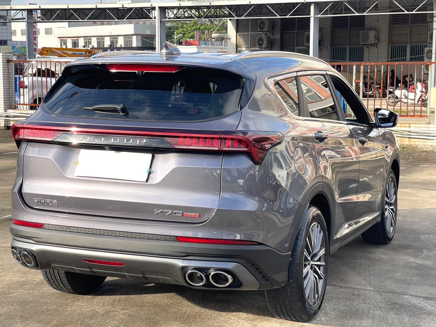 								2025 Jetour X70 PLUS 1.5T DCT Champion PRO 7-seat full									