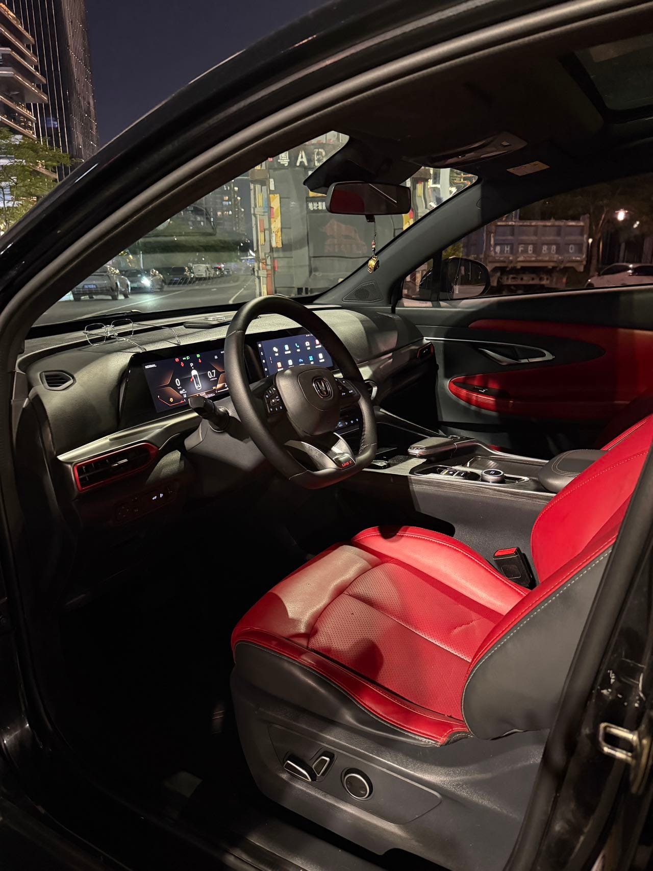 								2020 Changan UNI-T 1.5T Flagship Edition full									