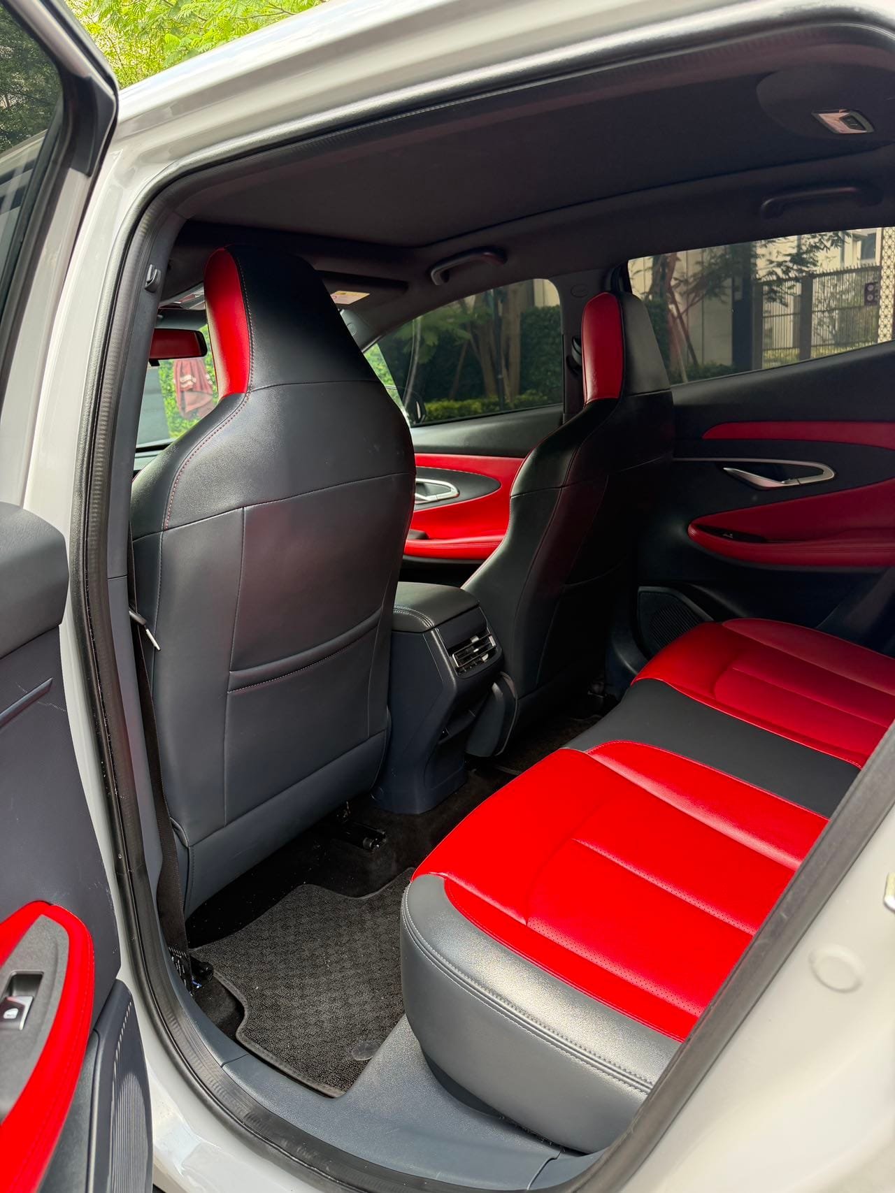 								2020 UNI-T 1.5T Premium full									