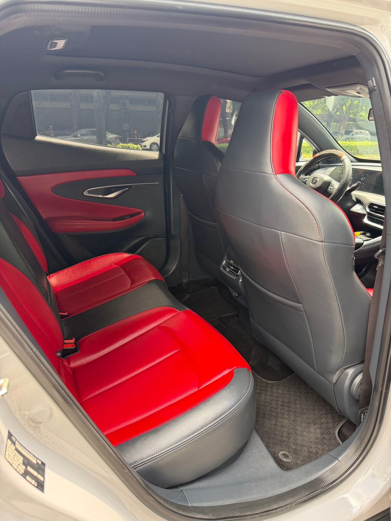 								2020 UNI-T 1.5T Premium full									
