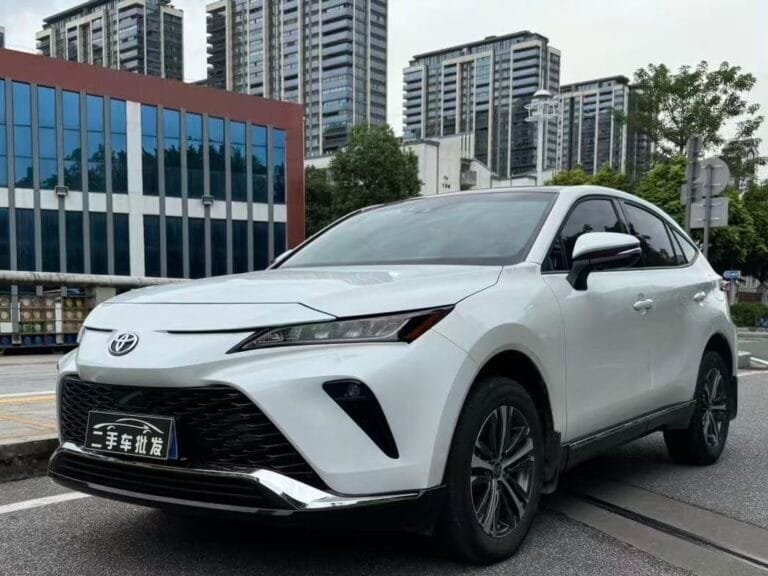 2023 Venza 2.0L CVT FWD Luxury Version