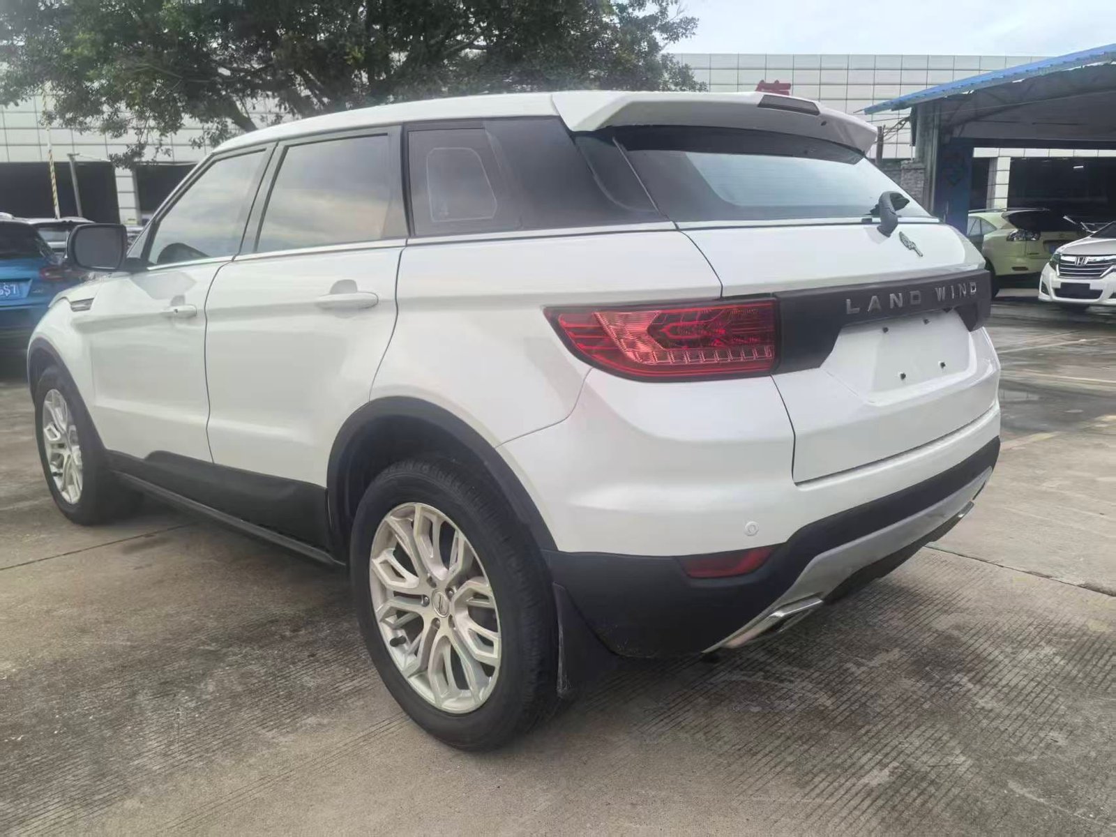 								2015 Landwind X7 full									