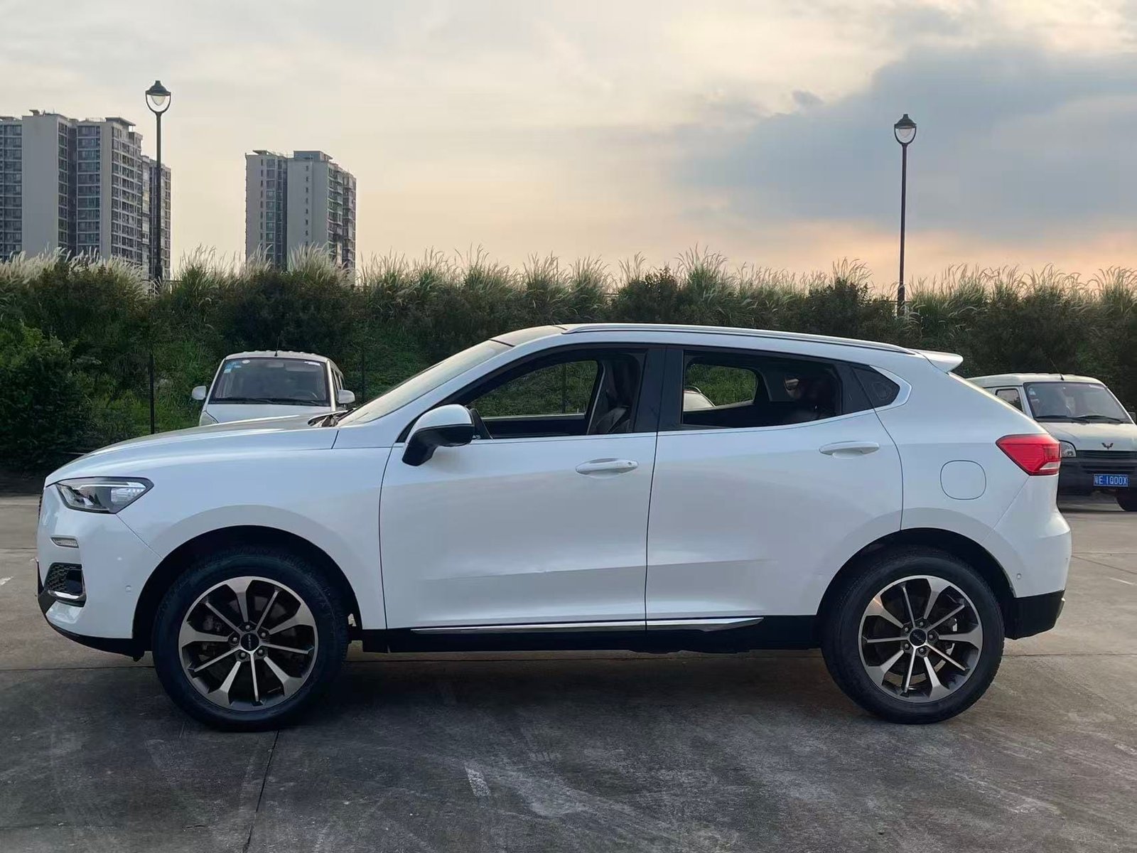 								2018 Haval F5 1.5T i-Fan Top Trim 7DCT full									