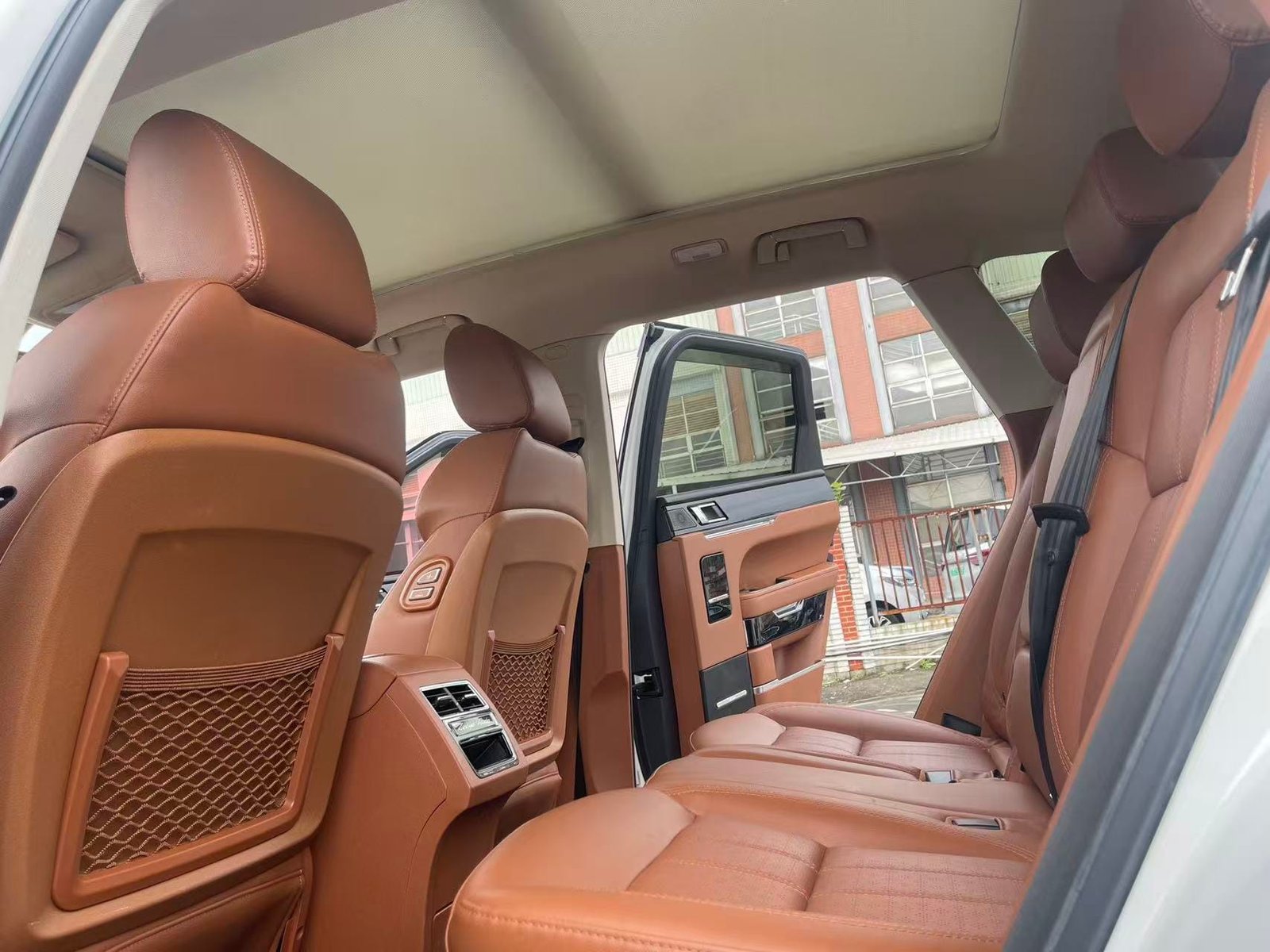 								2017 Zotye T700 Mid-size 5-seat SUV full									