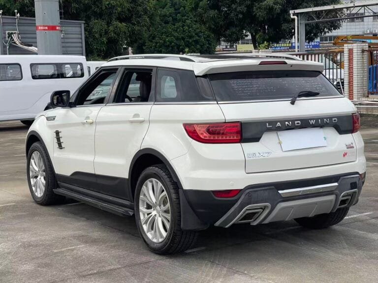 2016 Landwind X7 5-seat Compact SUV